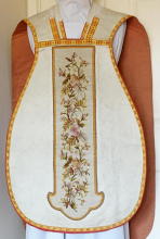 White Roman Vestment 9071